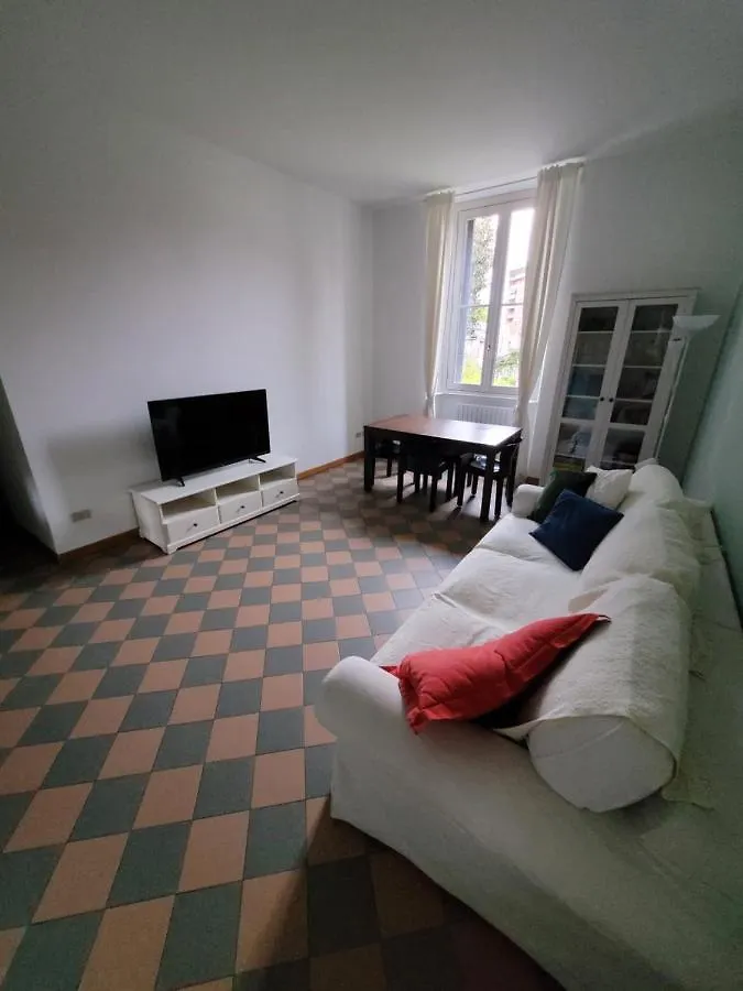 Trilocale In Villa Signorile Milán